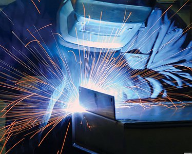 Congratulations to all welders of the country on a professional holiday!